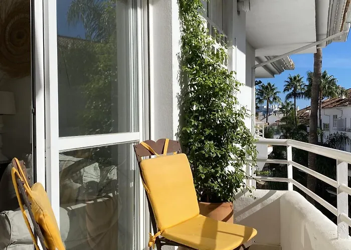 Duplex Vistas Al Golf Guadalmina Appartamento