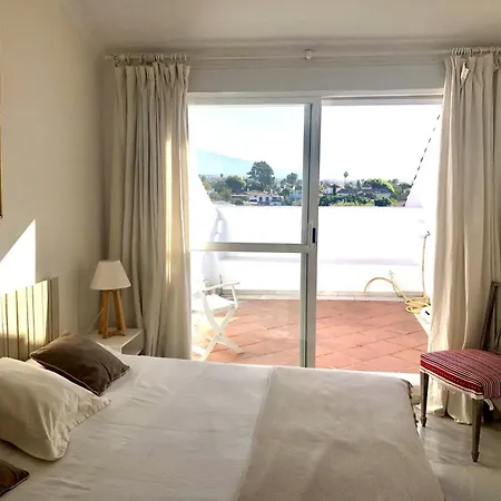 Duplex Vistas Al Golf Guadalmina Appartamento